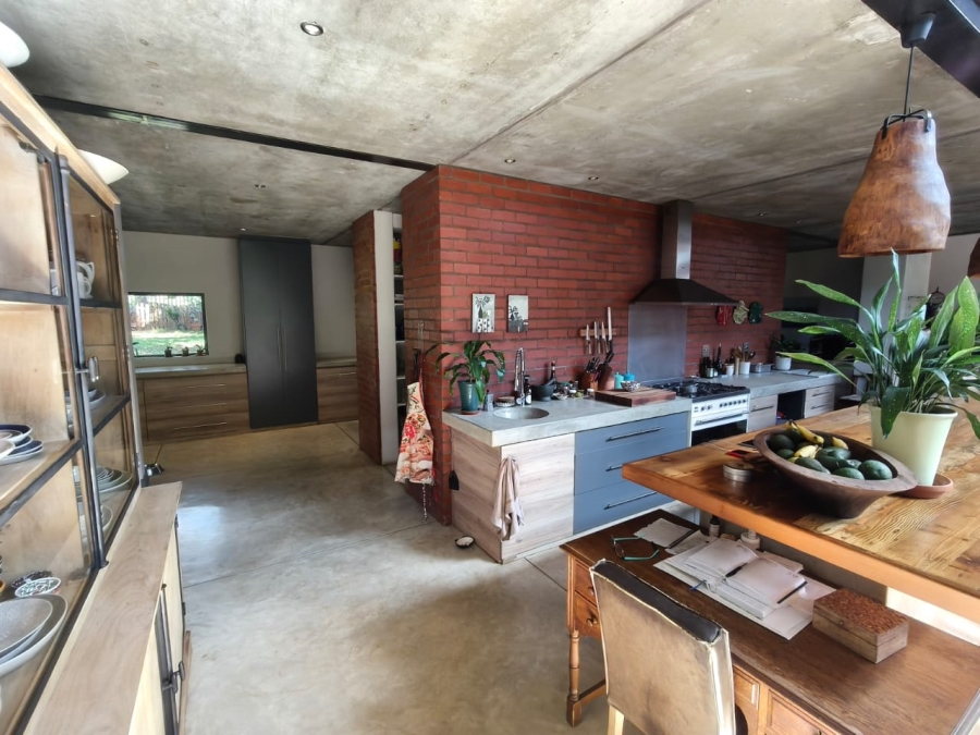 4 Bedroom Property for Sale in Waterkloof A H North West